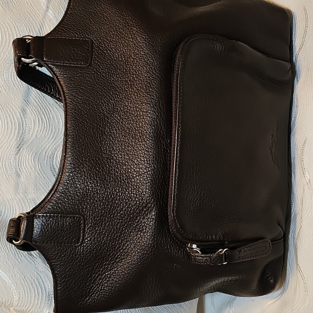 Stone Mountain brown leather shoulder bag very good condition front zip pouch ba